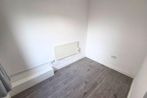 1 bedroom flat to rent, Napier Street, South Bank, Middlesbrough TS6
