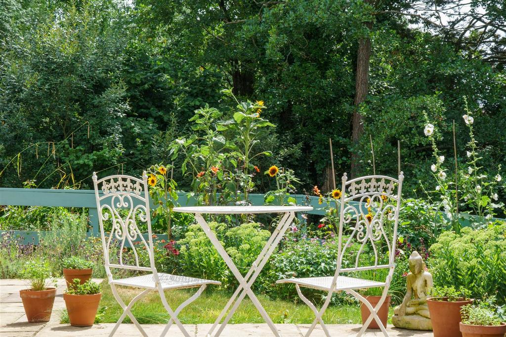 17. Secluded Garden Patio.jpg