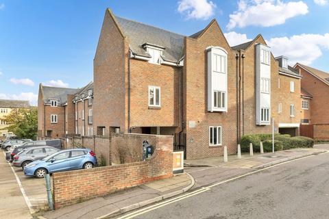 2 bedroom flat to rent, Upper King Street, Royston SG8