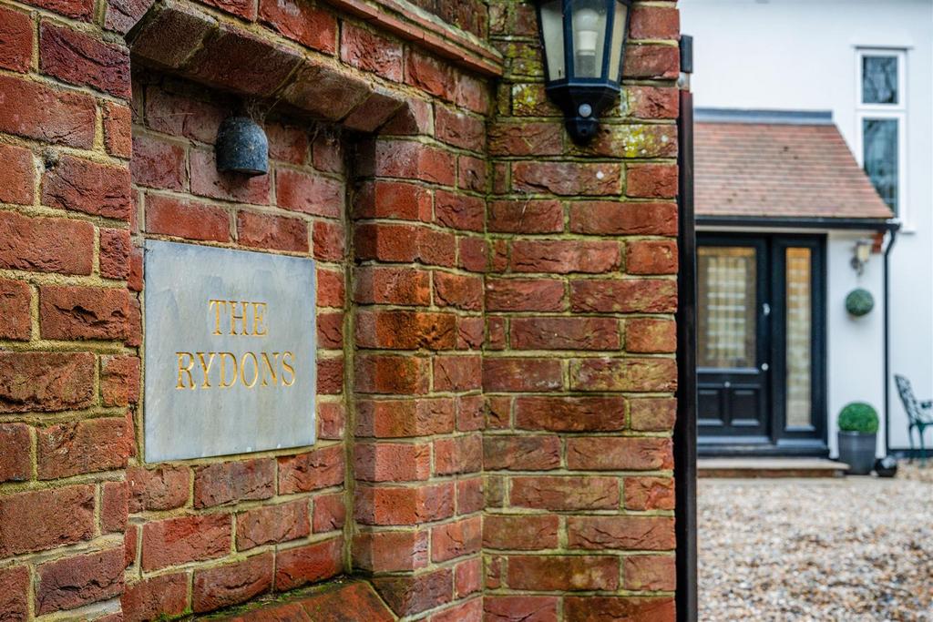 THE RYDONS- (34).jpg