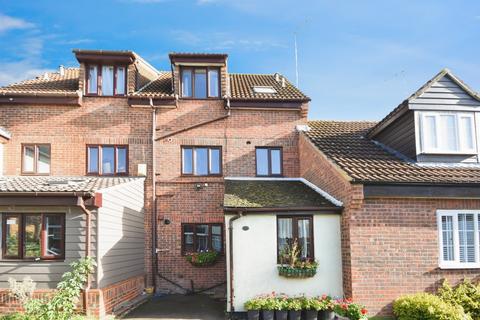 4 bedroom terraced house for sale, Pennyroyal Crescent, WITHAM