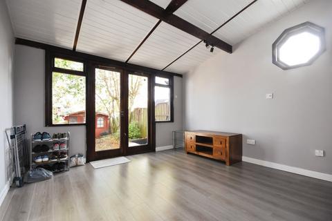 4 bedroom terraced house for sale, Pennyroyal Crescent, WITHAM