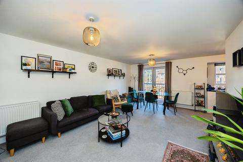 2 bedroom flat for sale, Aylward Street, Portsmouth