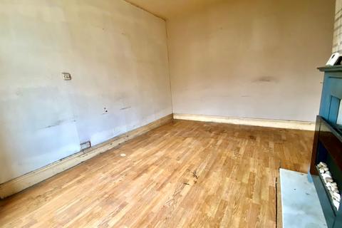 2 bedroom terraced house for sale, May Street, Huddersfield