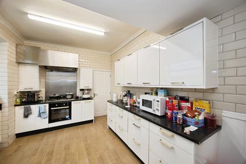 4 bedroom terraced house for sale, Queens Road, Portsmouth
