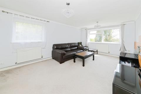 2 bedroom apartment for sale, Sharrow Close, Haywards Heath