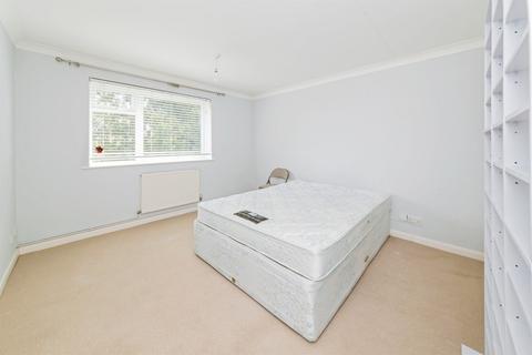 2 bedroom apartment for sale, Sharrow Close, Haywards Heath