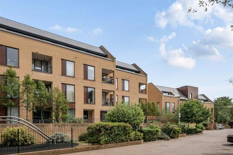 1 bedroom flat for sale, Quayle Crescent, London