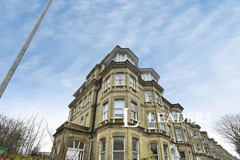 2 bedroom flat to rent, The Drive, Hove, East Sussex, BN3