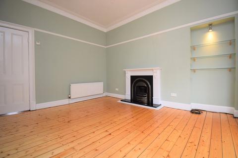 2 bedroom flat to rent, Skirving Street, Flat 2/1, Shawlands, Glasgow, G41 3AH