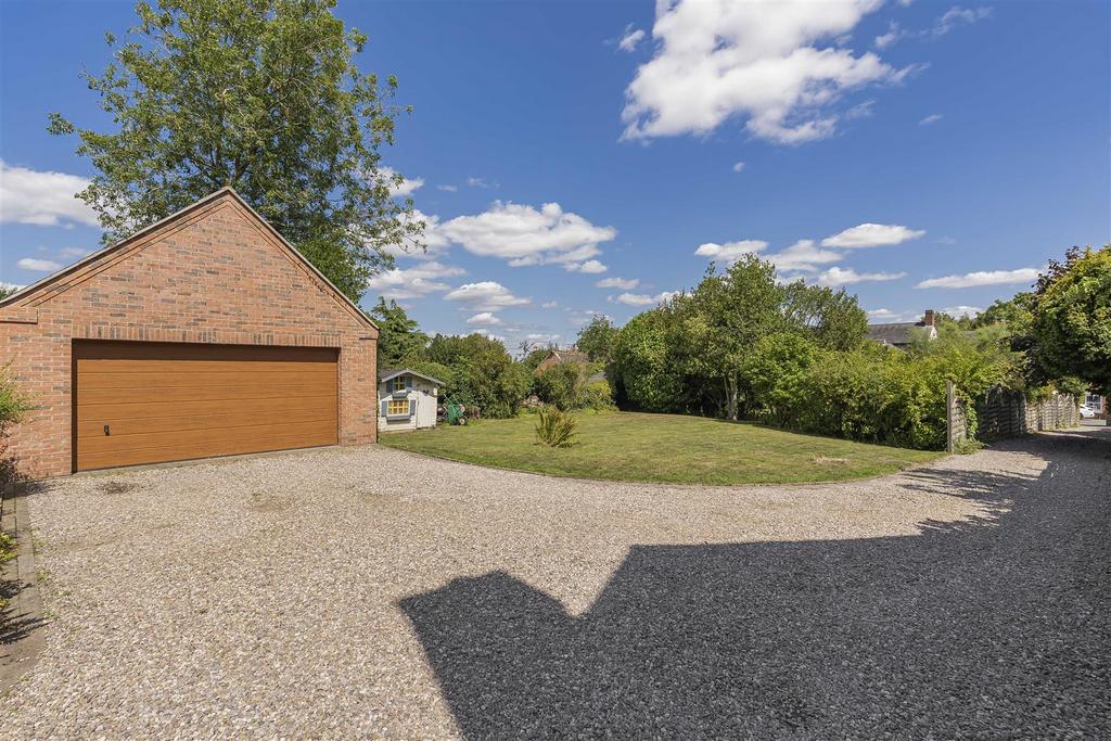 Double Garage &amp; Parking
