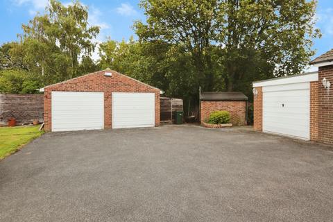 3 bedroom detached bungalow for sale, Chaloner Heights, Blacker Hill, Barnsley
