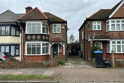Grasmere Avenue, Wembley