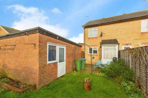 2 bedroom semi-detached house for sale, Lodden Close, Aylesbury