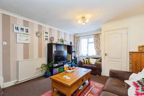 2 bedroom semi-detached house for sale, Lodden Close, Aylesbury