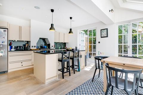 5 bedroom terraced house for sale, Broomwood Road, London, SW11