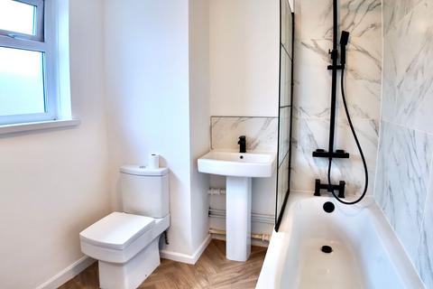 3 bedroom terraced house to rent, Pleasant View, Porth, CF39