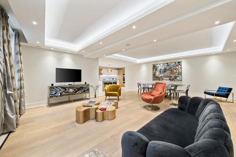 2 bedroom flat to rent, Star and Garter House, Richmond Hill, Richmond TW10