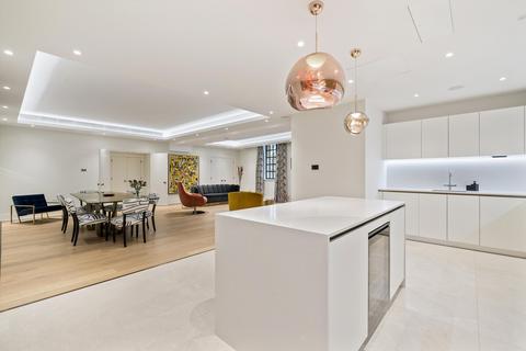 2 bedroom flat to rent, Star and Garter House, Richmond Hill, Richmond TW10