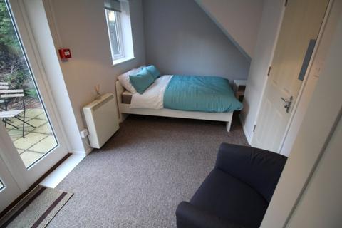 5 bedroom end of terrace house for sale, Nicholsons Grove, Colchester, Essex