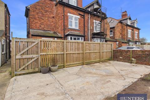 6 bedroom semi-detached house for sale, Station Avenue, Filey