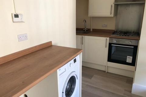 1 bedroom flat to rent, High Street, Lechlade