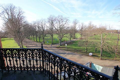 2 bedroom flat for sale, Watkin Terrace, Northampton