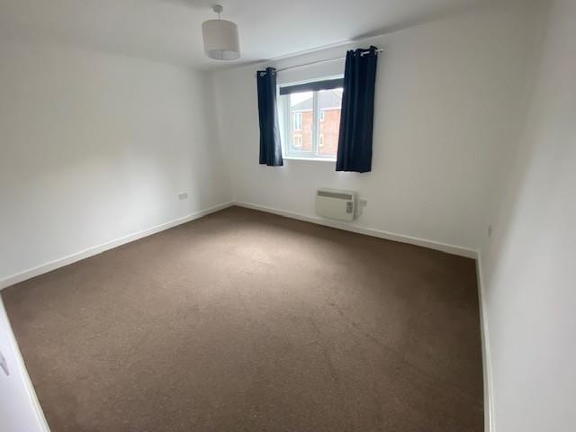 11 Saskia Main Bedroom.jpg