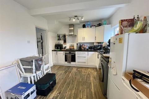 3 bedroom semi-detached house for sale, Fareham Avenue, Rugby