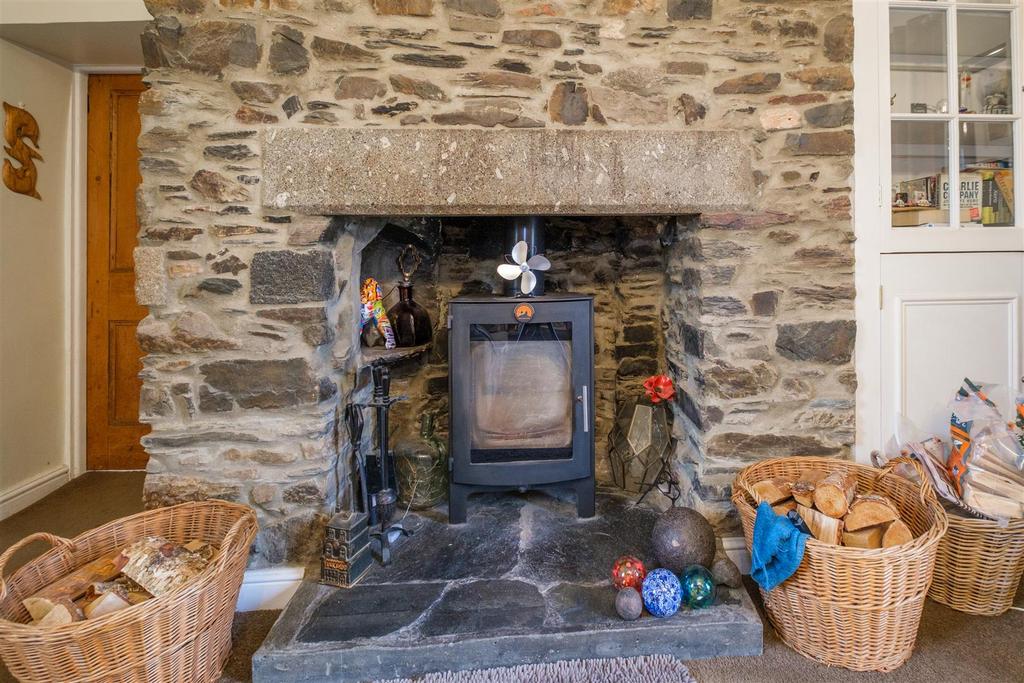 Parry Church Cottage Landulph-13.jpg