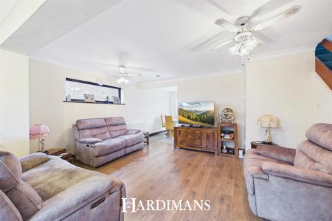 3 bedroom detached house for sale, Clarkson Road, Lowestoft