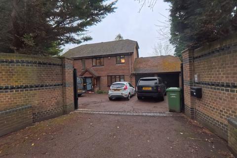 undefined, Stoke Road, Cobham KT11