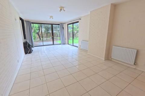 undefined, Stoke Road, Cobham KT11