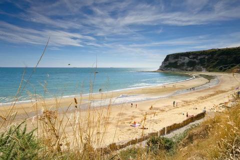 undefined, Perowne Way Sandown