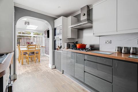 undefined, Elm Avenue, Caddington, LU1