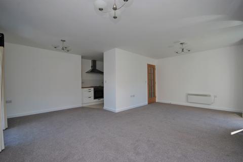 2 bedroom flat to rent, Highwood Close Dulwich SE22