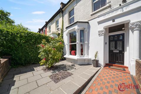 3 bedroom terraced house for sale, Dagmar Road, N4