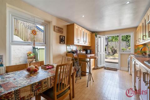 3 bedroom terraced house for sale, Dagmar Road, N4