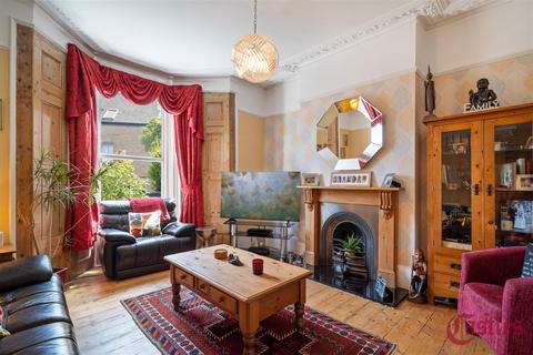 3 bedroom terraced house for sale, Dagmar Road, N4