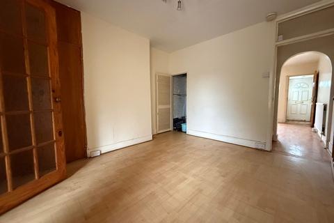 2 bedroom terraced house for sale, Tonbridge Road, Maidstone, Kent, ME16 8NH