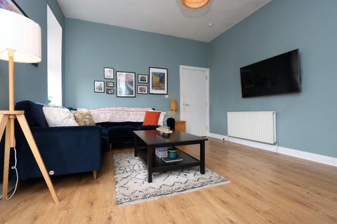 2 bedroom flat to rent, Balshagray Crescent, Glasgow, G14