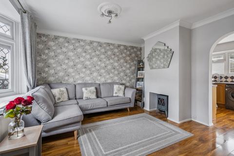 2 bedroom terraced house for sale, Ashridge Drive, South Oxhey, Watford, WD19