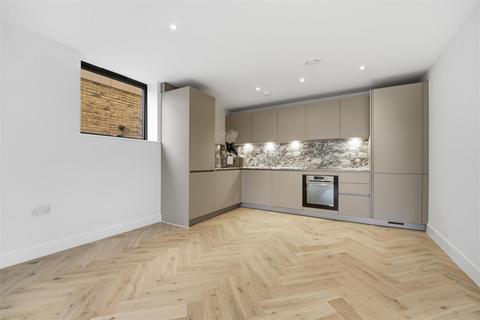 3 bedroom property for sale, Somerset Road, London W13