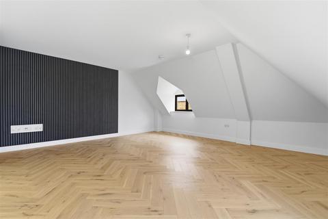 1 bedroom apartment for sale, Somerset Road, London W13