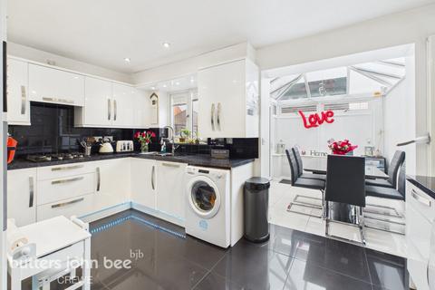 3 bedroom terraced house for sale, Benjafield Court, Crewe