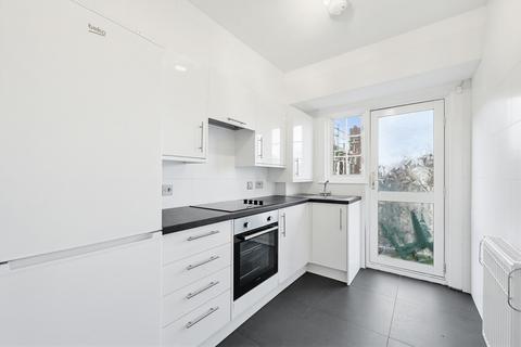 1 bedroom flat to rent, St. Mark's Hill, SURBITON