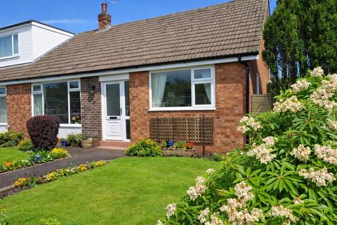 2 bedroom bungalow to rent, Rutland Avenue, Blackpool, PR4