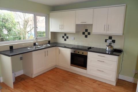 2 bedroom bungalow to rent, Rutland Avenue, Blackpool, PR4