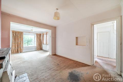 3 bedroom detached house for sale, Petersham Avenue, Byfleet, West Byfleet