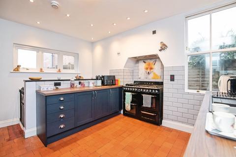 5 bedroom detached bungalow for sale, St. James's Road, Dudley